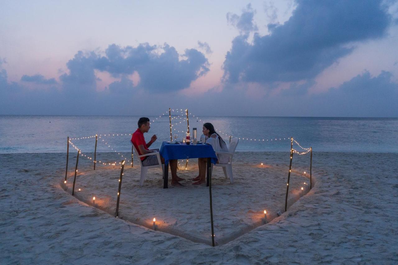 Coral Queen Villa, Ukulhas Exterior photo